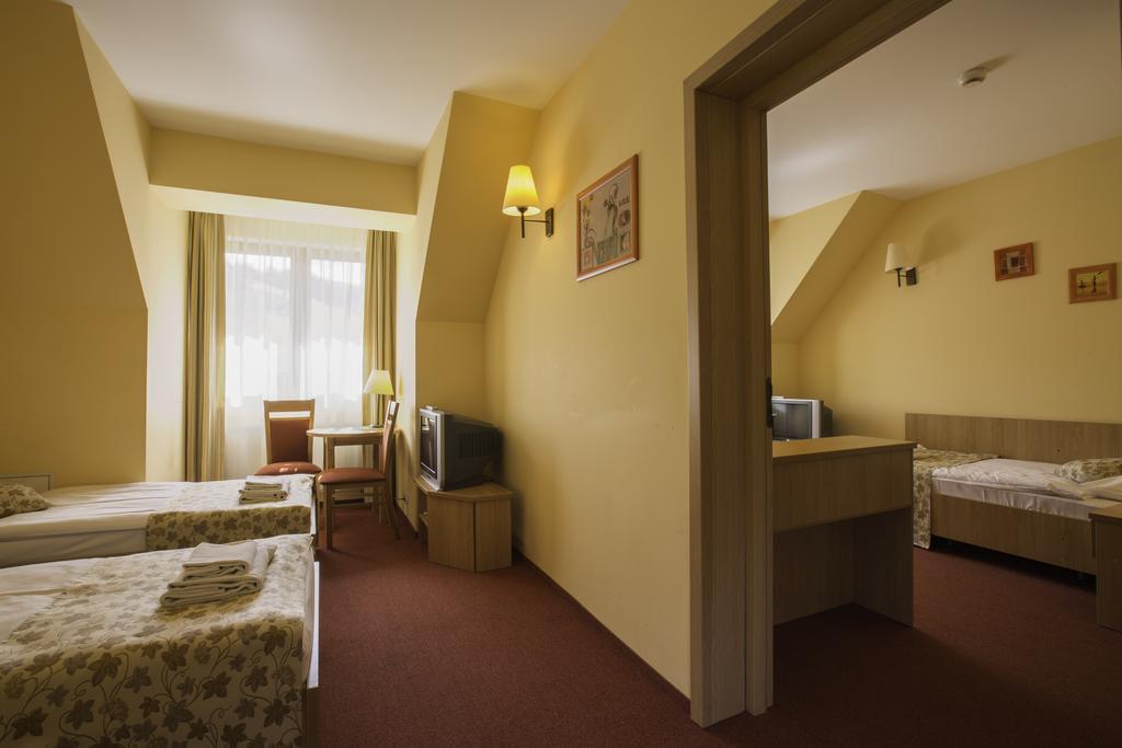 Ski Hotel Piwniczna-Zdroj Exterior foto