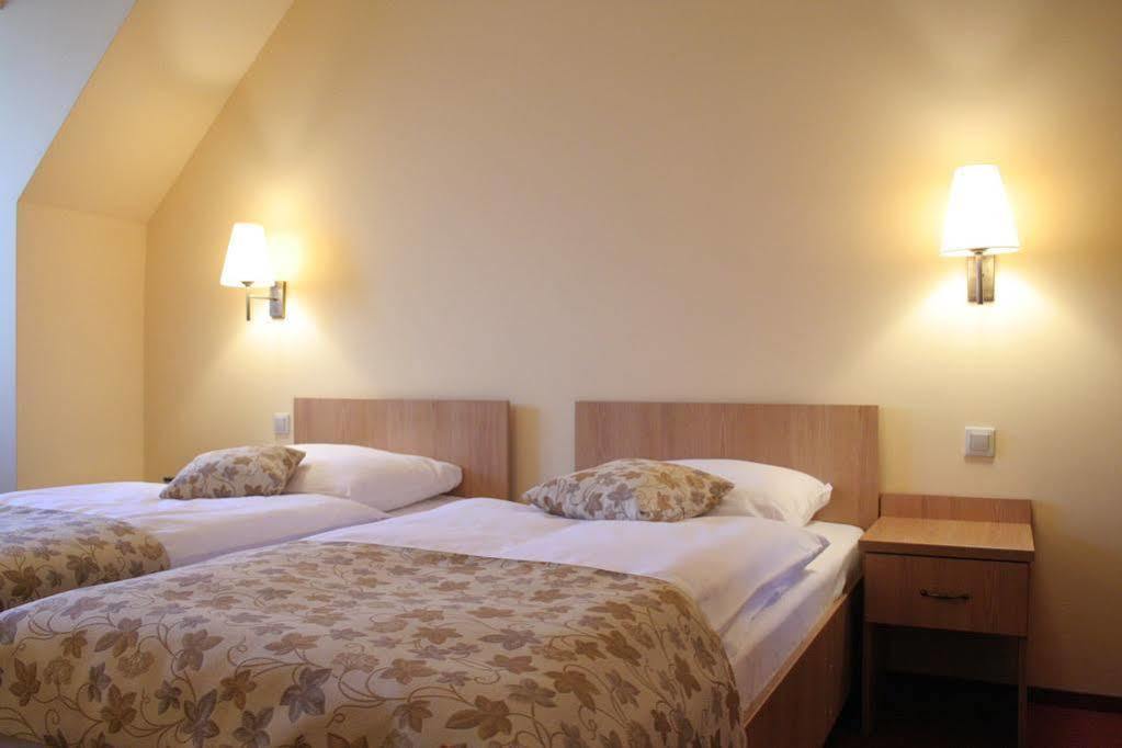 Ski Hotel Piwniczna-Zdroj Exterior foto
